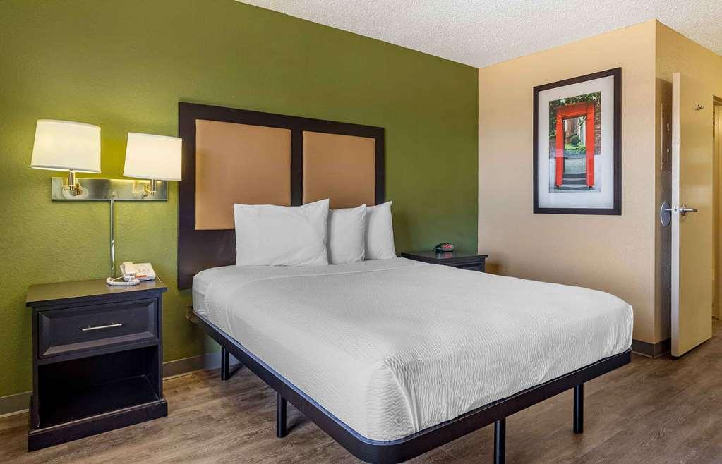 Extended Stay America Suites - Houston - Westchase - Richmond Room photo