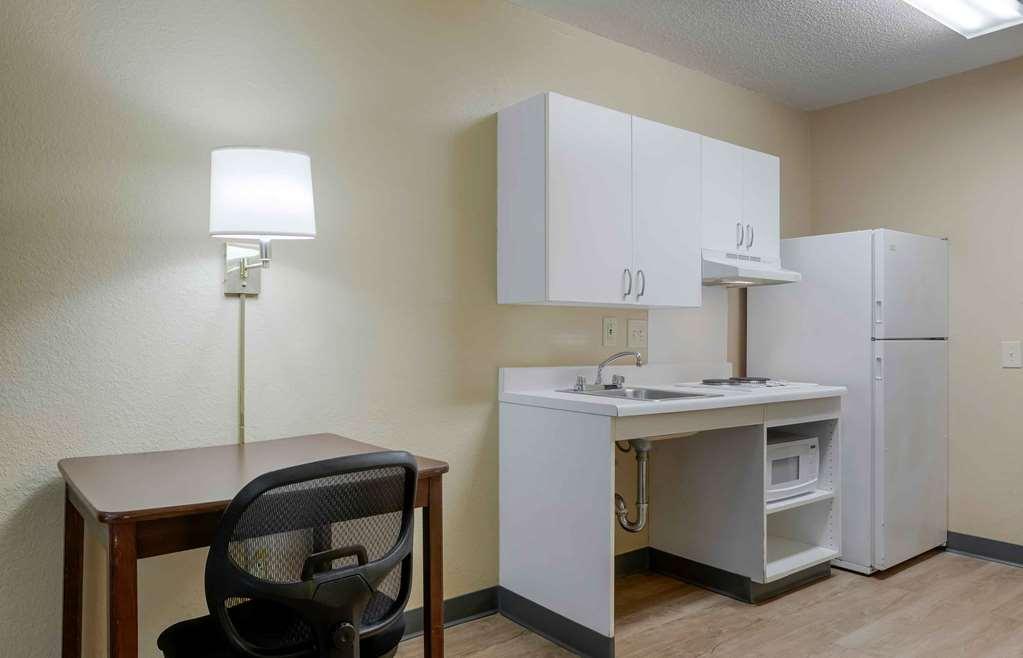 Extended Stay America Suites - Houston - Westchase - Richmond Room photo